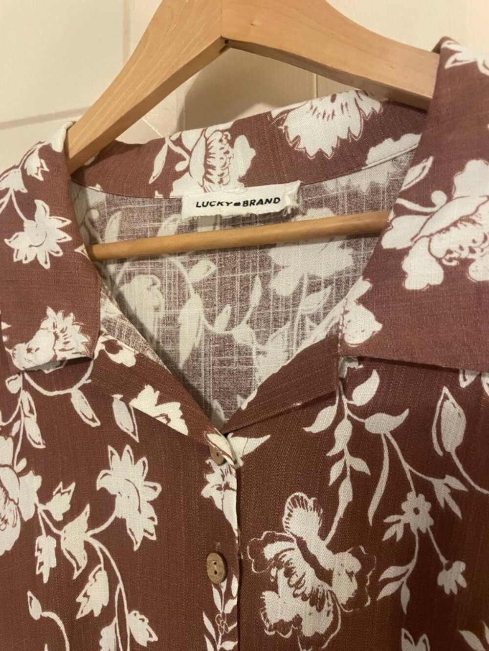 Embrace Boho Chic: Lucky Brand 2X Floral Button Front Tie Waist Midi Dress for C - Picture 4 of 8